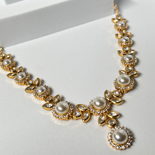 Golden Chaaya Golden Kundan Necklace Set