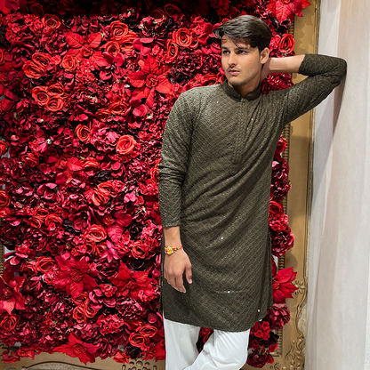 New Men Flared Sleeves Thread Work Pathani Kurta